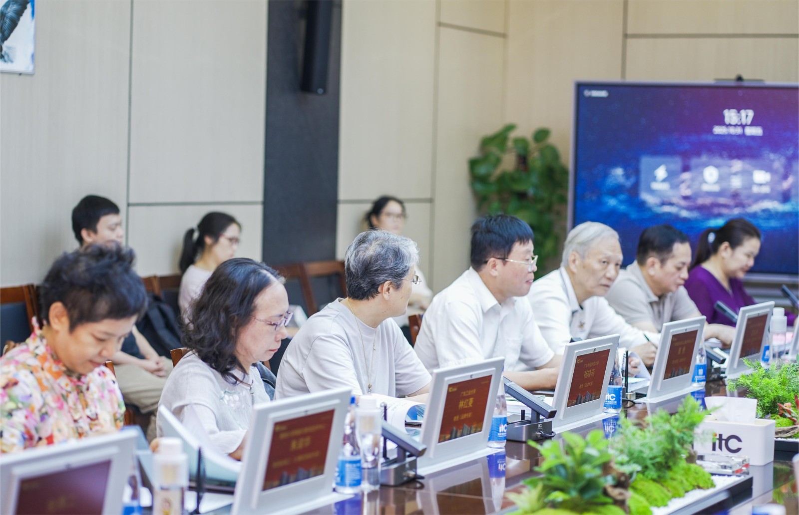 https://img2.danews.cc/upload/image/jpeg/20251106/d62d3b09af8d7814fb1cdbc24f2a9dc0.jpg